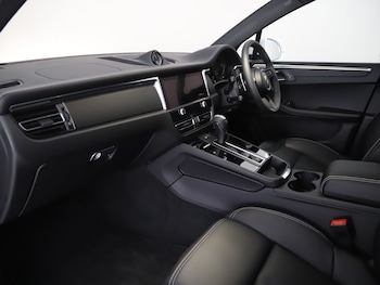 Used Porsche Macan 2025 for sale - 75528268: Photo