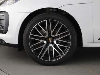 Used Porsche Macan 2025 for sale - 75528268: Photo