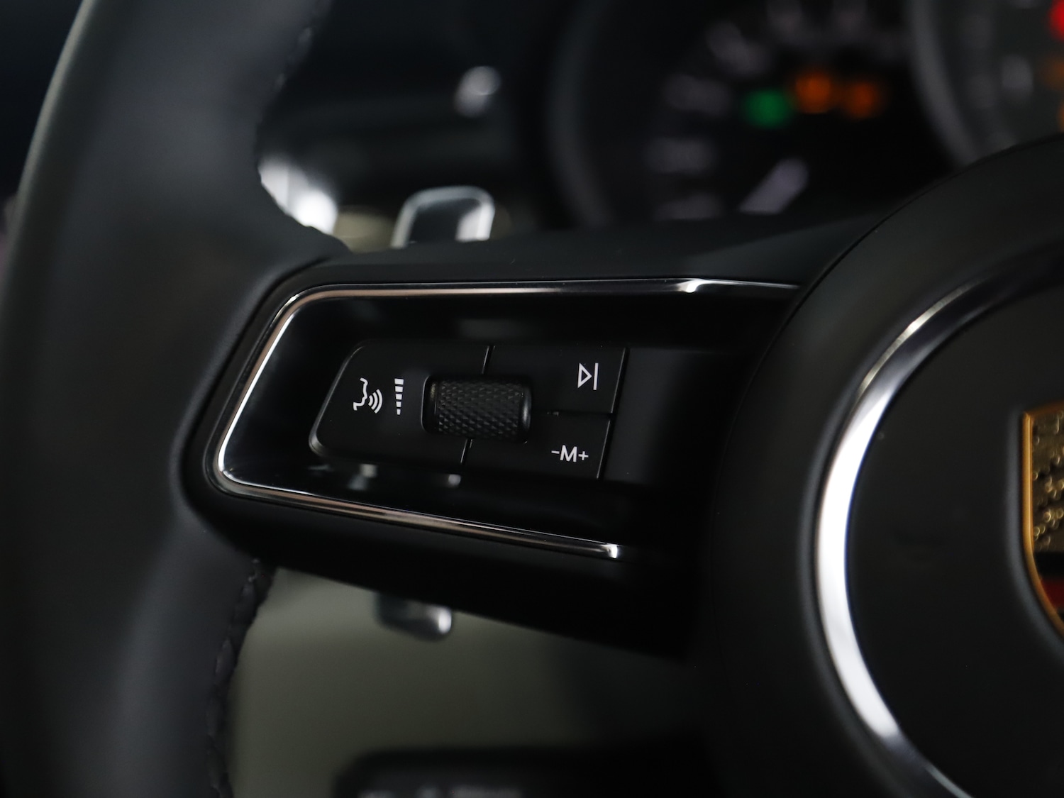 Used Porsche Macan 2025 for sale - 76884293: Photo 26