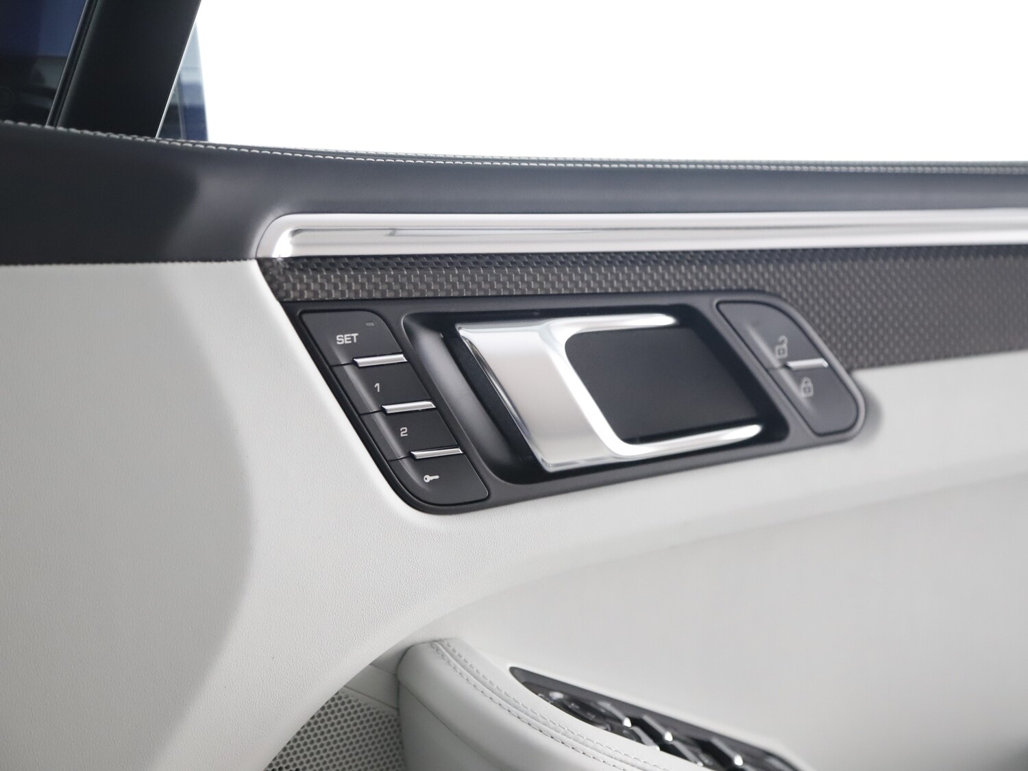 Used Porsche Macan 2025 for sale - 76884293: Photo 43