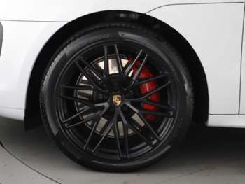 Used Porsche Macan 2023 for sale - 75122869: Photo