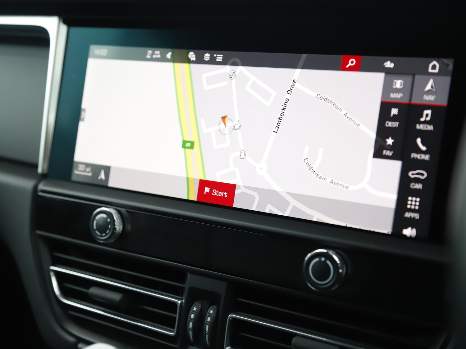 Used Porsche Macan 2024 for sale - 77582588: Photo 26