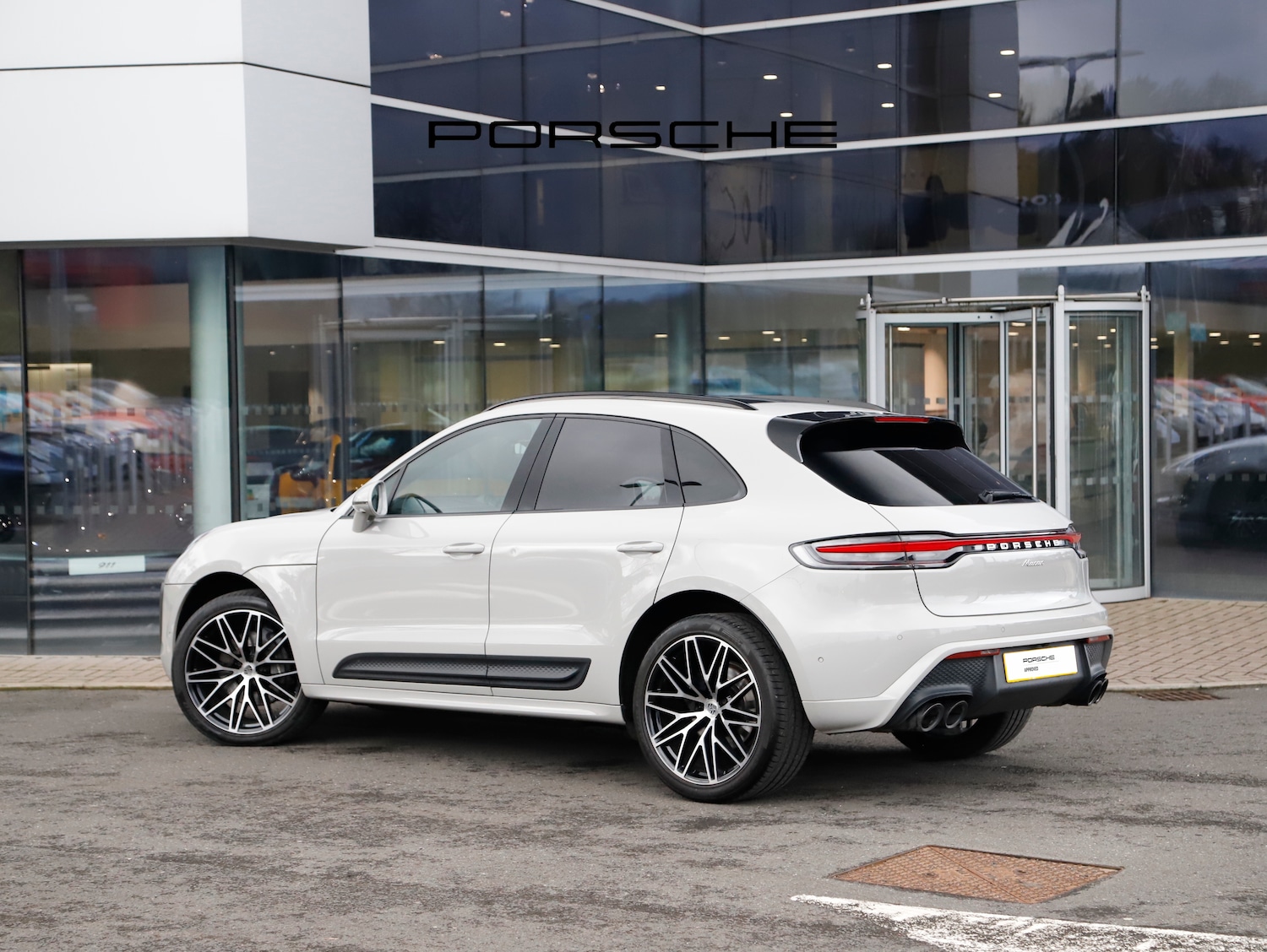 Used Porsche Macan 2024 for sale - 77582588: Photo 3