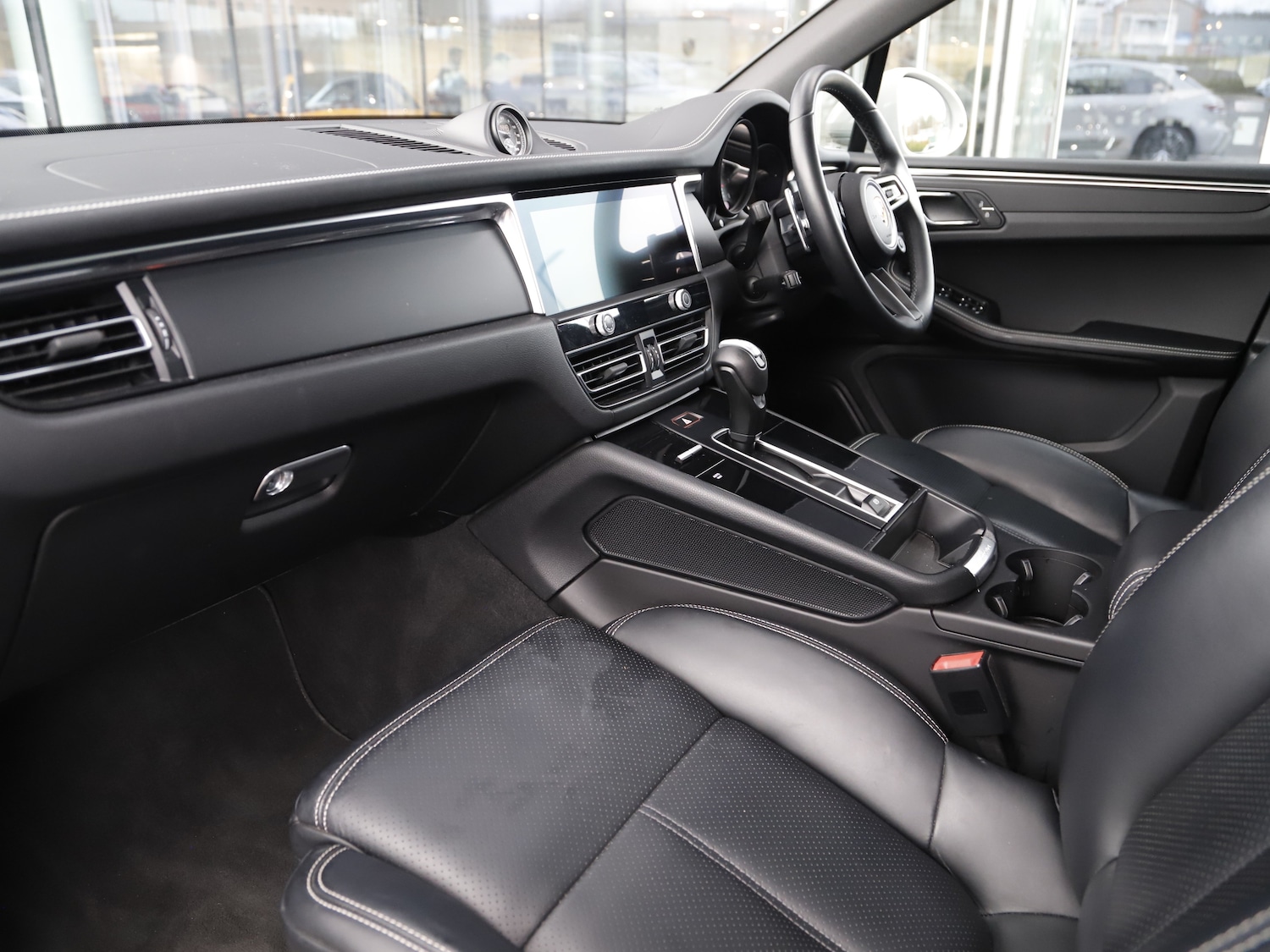 Used Porsche Macan 2024 for sale - 77582588: Photo 4