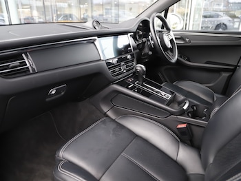 Used Porsche Macan 2024 for sale - 77582588: Photo