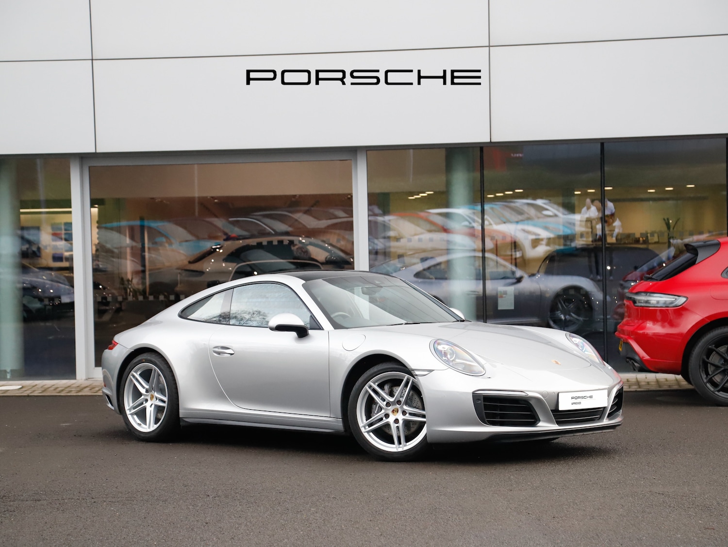 Used Porsche 911 2017 for sale - 77679832: Photo 2