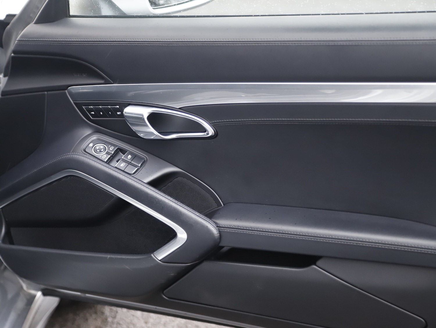 Used Porsche 911 2017 for sale - 77679832: Photo 27