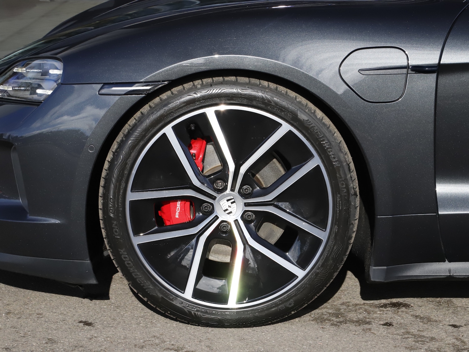 Used Porsche Taycan 2024 for sale - 78095660: Photo 5