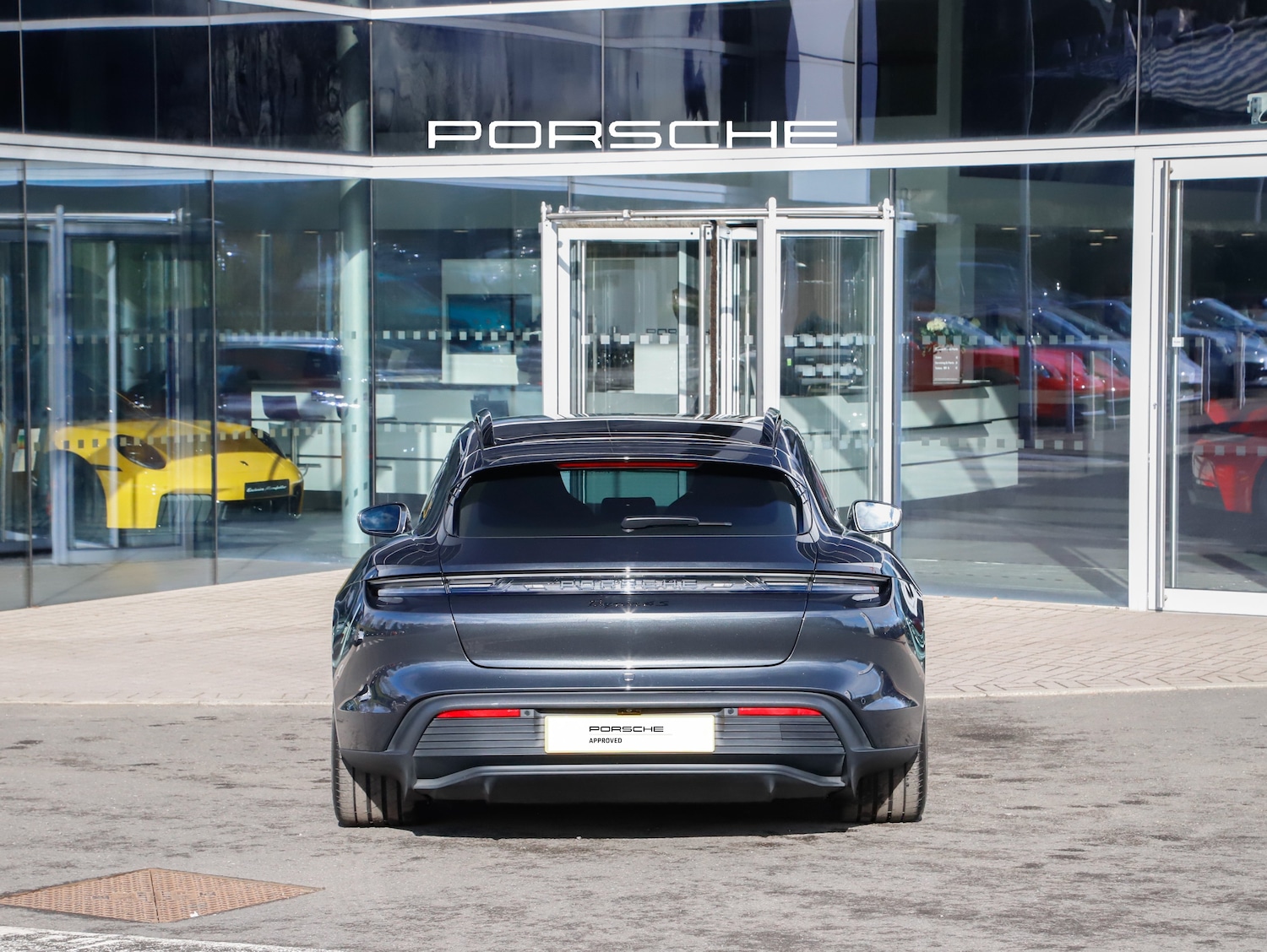 Used Porsche Taycan 2024 for sale - 78095660: Photo 8