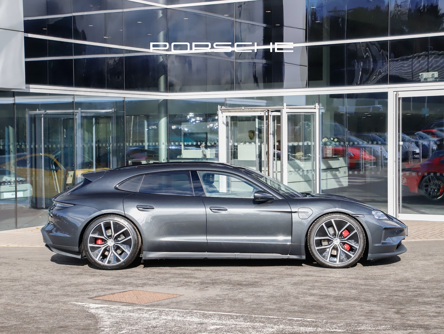 Used Porsche Taycan 2024 for sale - 78095660: Photo 9