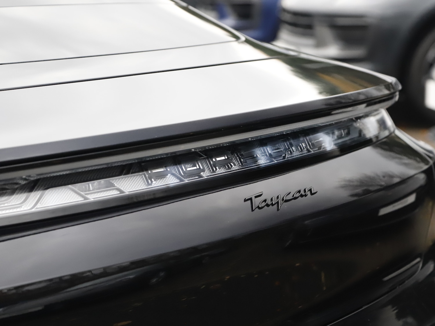 Used Porsche Taycan 2025 for sale - 76711915: Photo 13