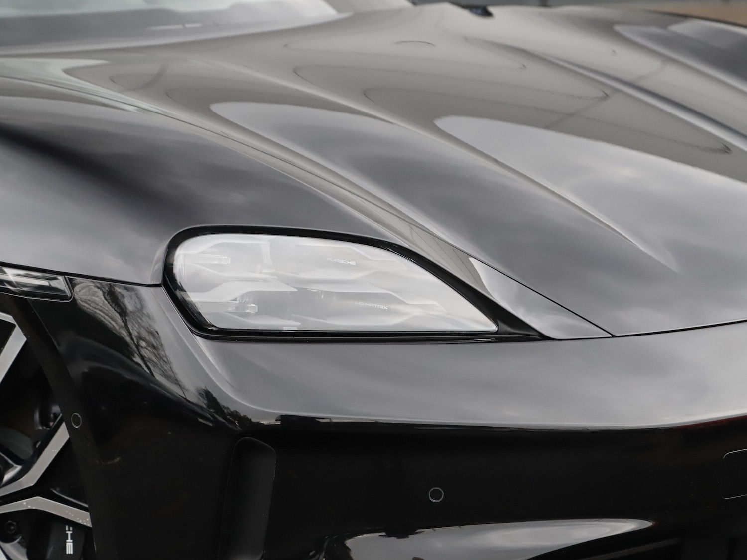 Used Porsche Taycan 2025 for sale - 76711915: Photo 17