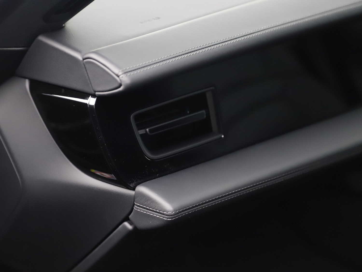 Used Porsche Taycan 2025 for sale - 76711915: Photo 20