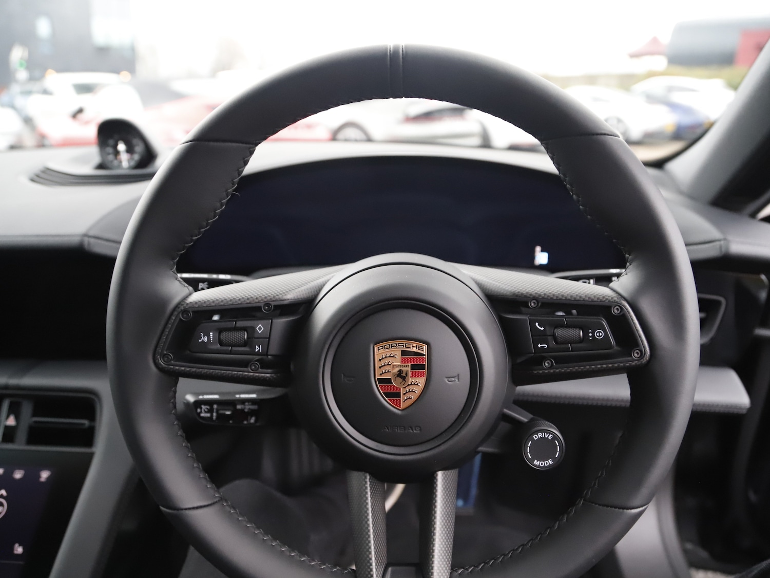 Used Porsche Taycan 2025 for sale - 76711915: Photo 33