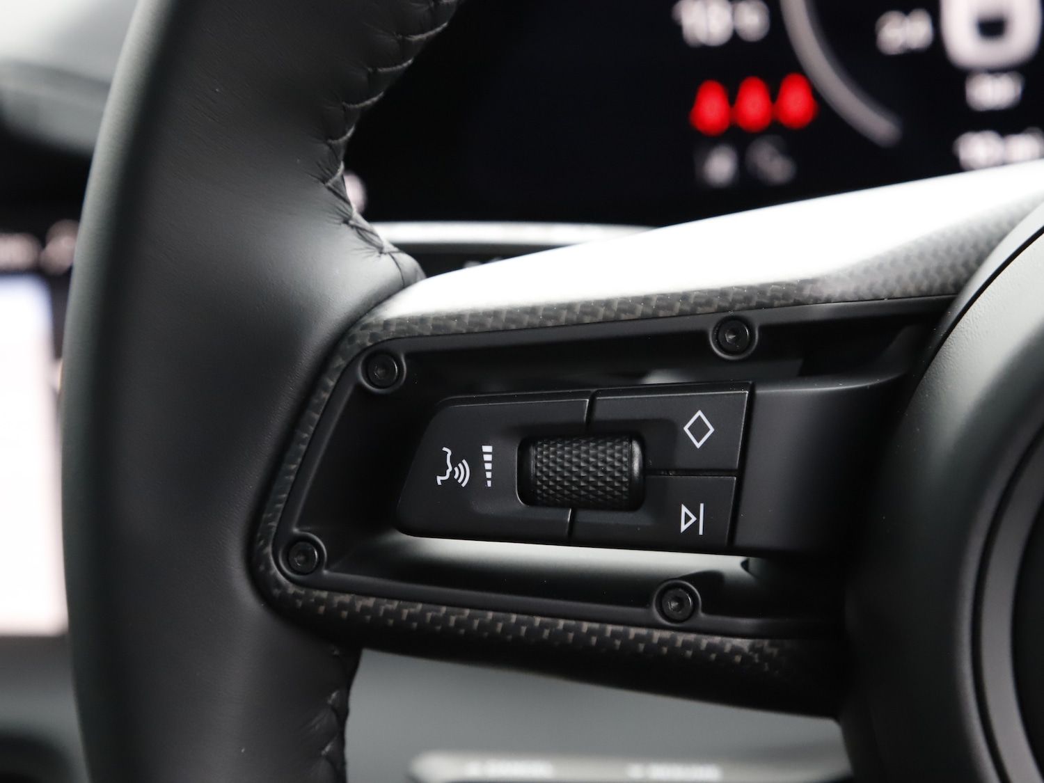 Used Porsche Taycan 2025 for sale - 76711915: Photo 34