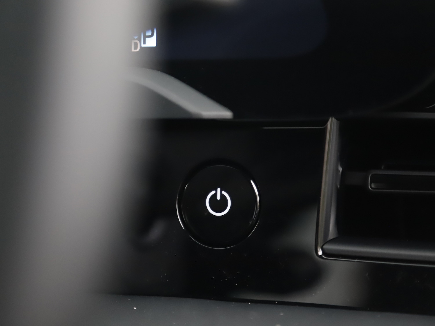 Used Porsche Taycan 2025 for sale - 76711915: Photo 35