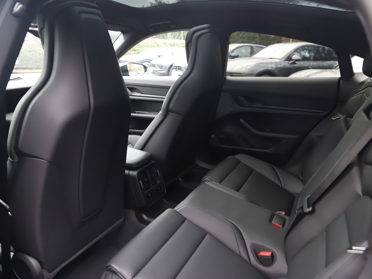 Used Porsche Taycan 2025 for sale - 76711915: Photo 43