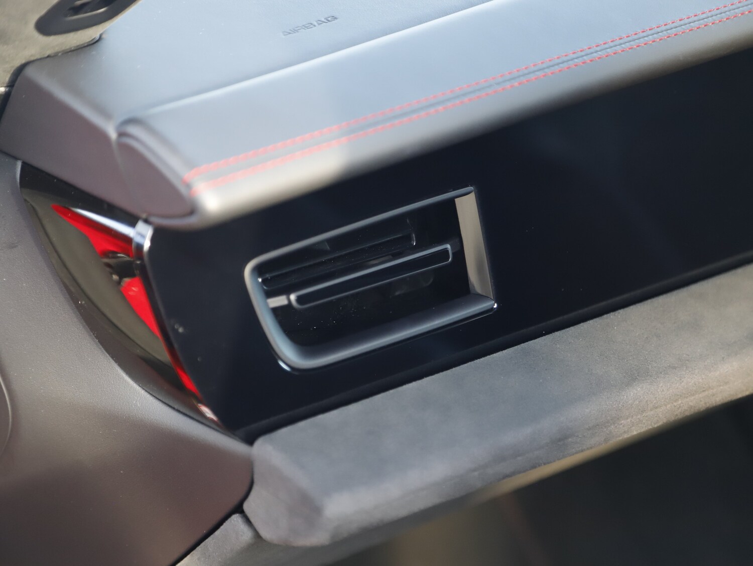 Used Porsche Taycan 2023 for sale - 77952080: Photo 21