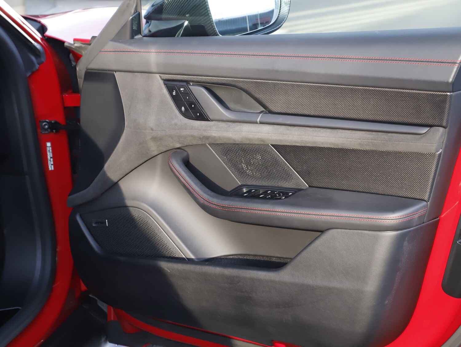 Used Porsche Taycan 2023 for sale - 77952080: Photo 27