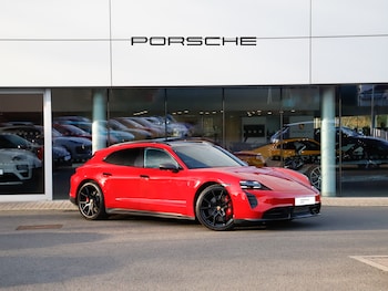 Used Porsche Taycan 2023 for sale - 77952080: Photo