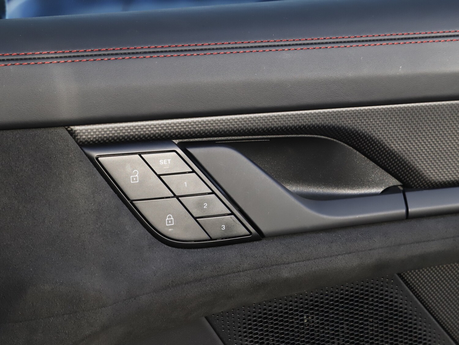 Used Porsche Taycan 2023 for sale - 77952080: Photo 33