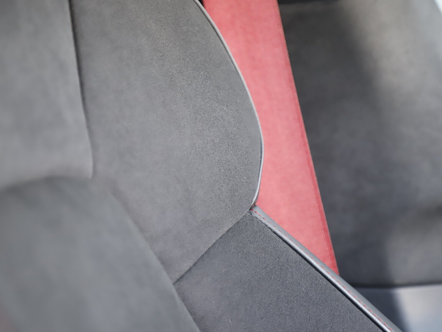 Used Porsche Taycan 2023 for sale - 77952080: Photo 35