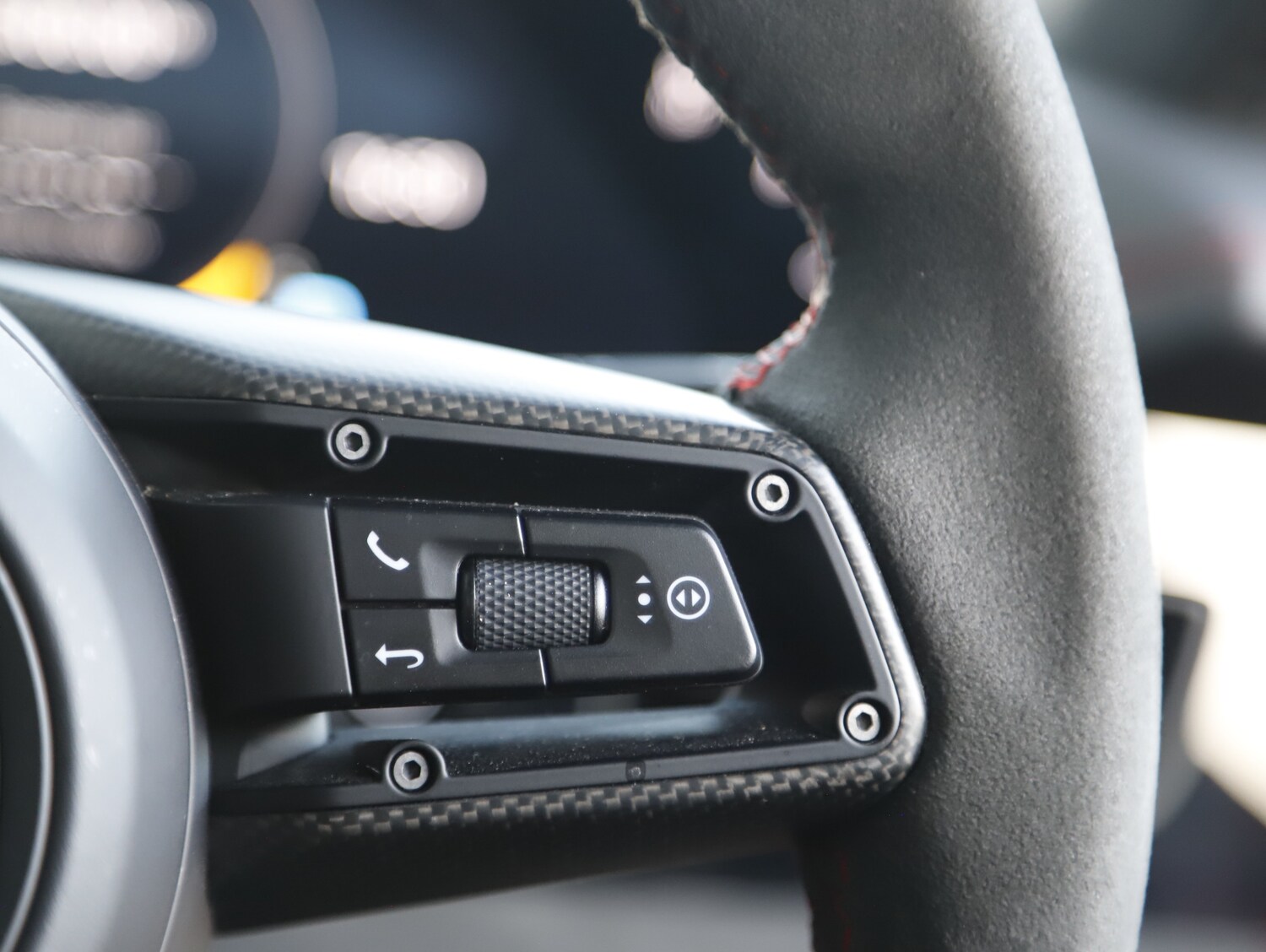 Used Porsche Taycan 2023 for sale - 77952080: Photo 44