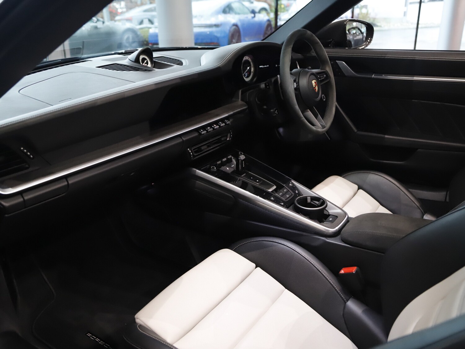 Used Porsche 911 2023 for sale - 77451284: Photo 10
