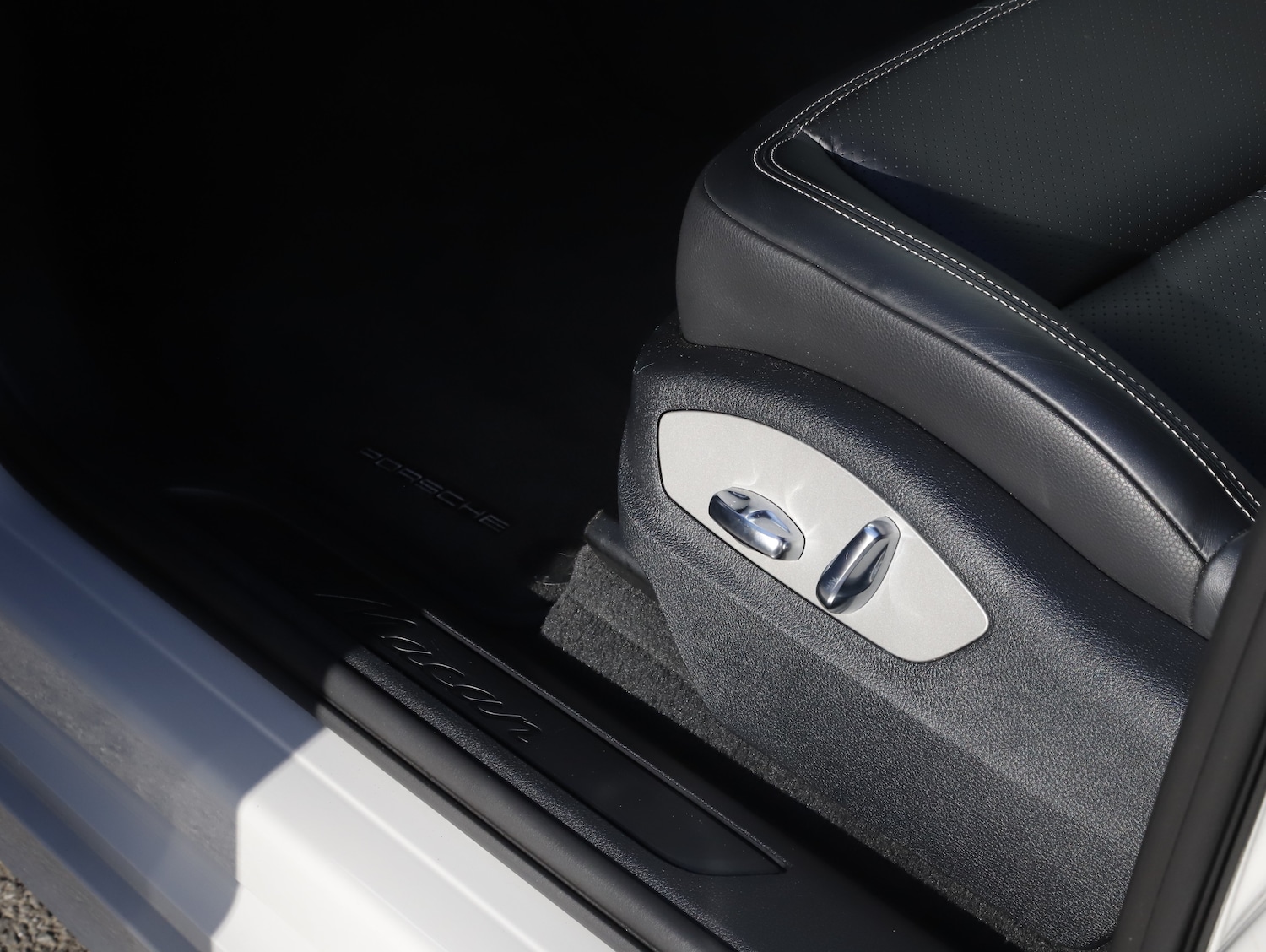 Used Porsche Macan 2023 for sale - 77733843: Photo 17