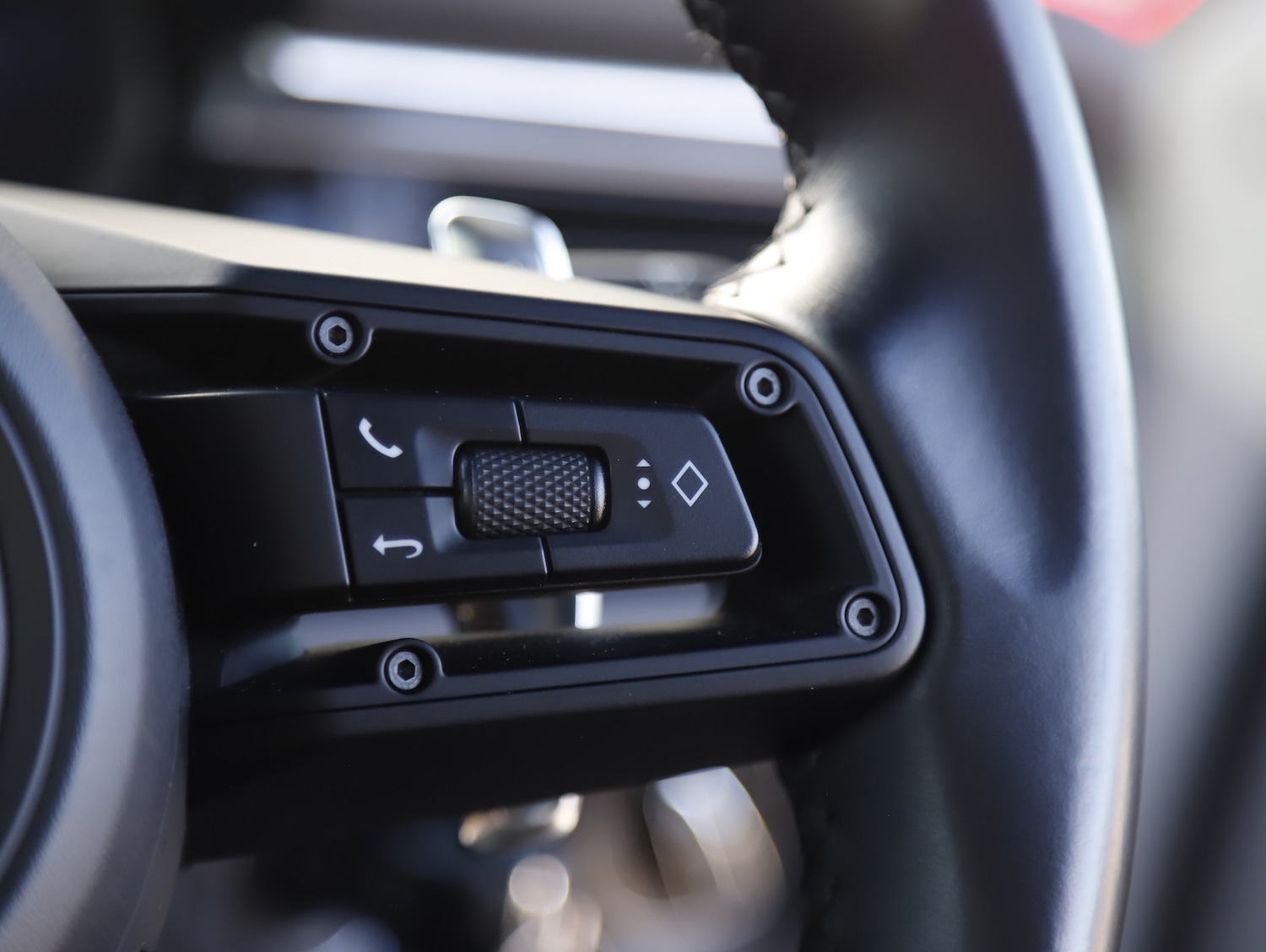 Used Porsche Macan 2023 for sale - 77733843: Photo 33