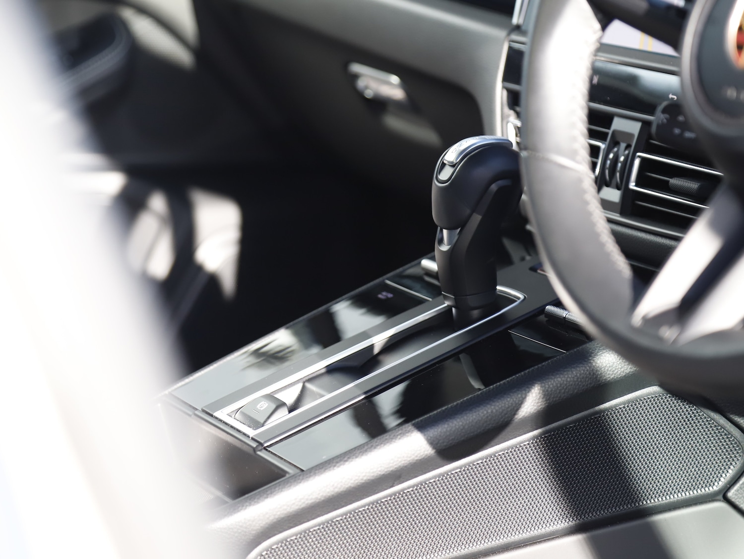 Used Porsche Macan 2023 for sale - 77733843: Photo 43