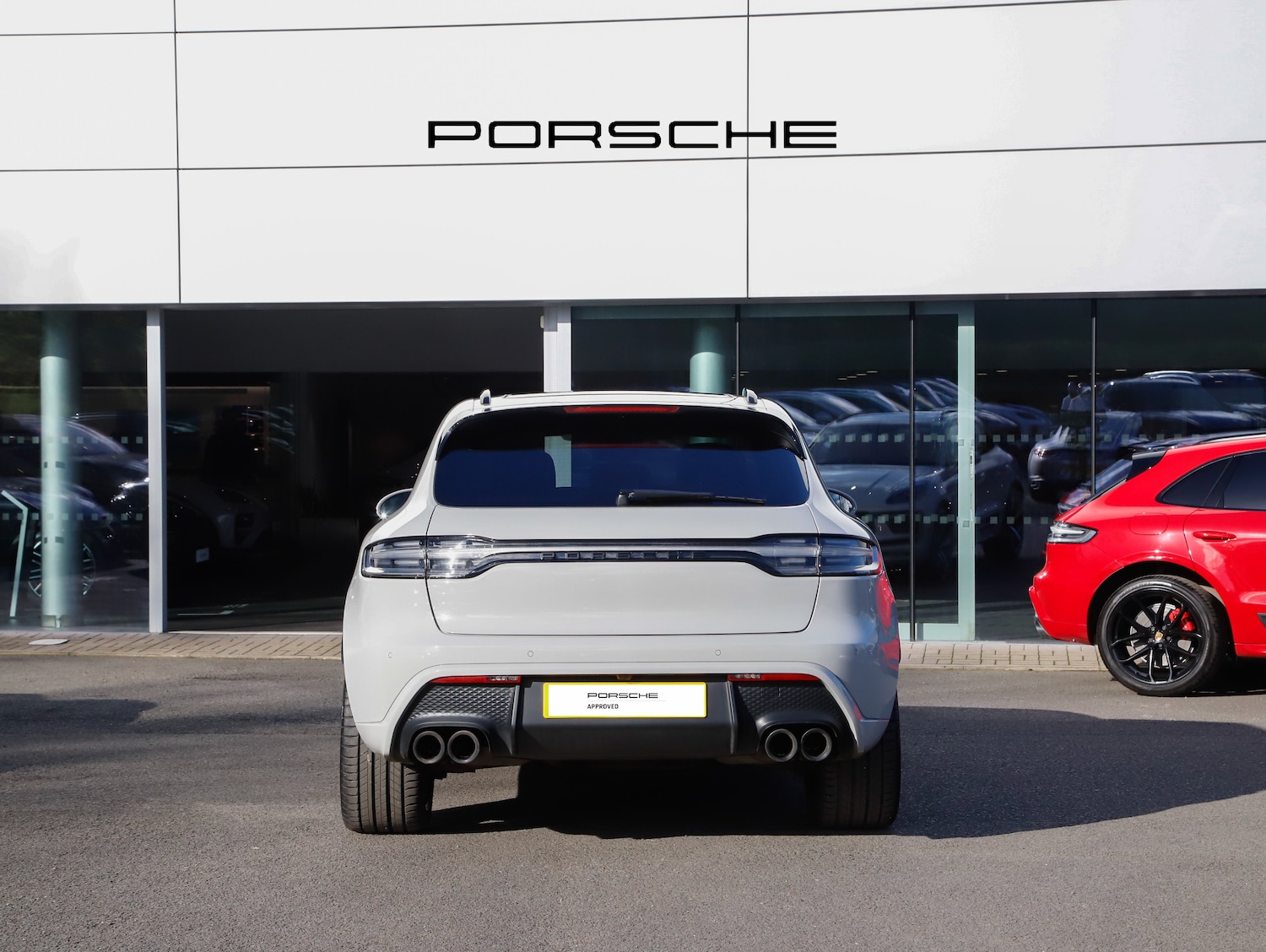 Used Porsche Macan 2023 for sale - 77733843: Photo 8