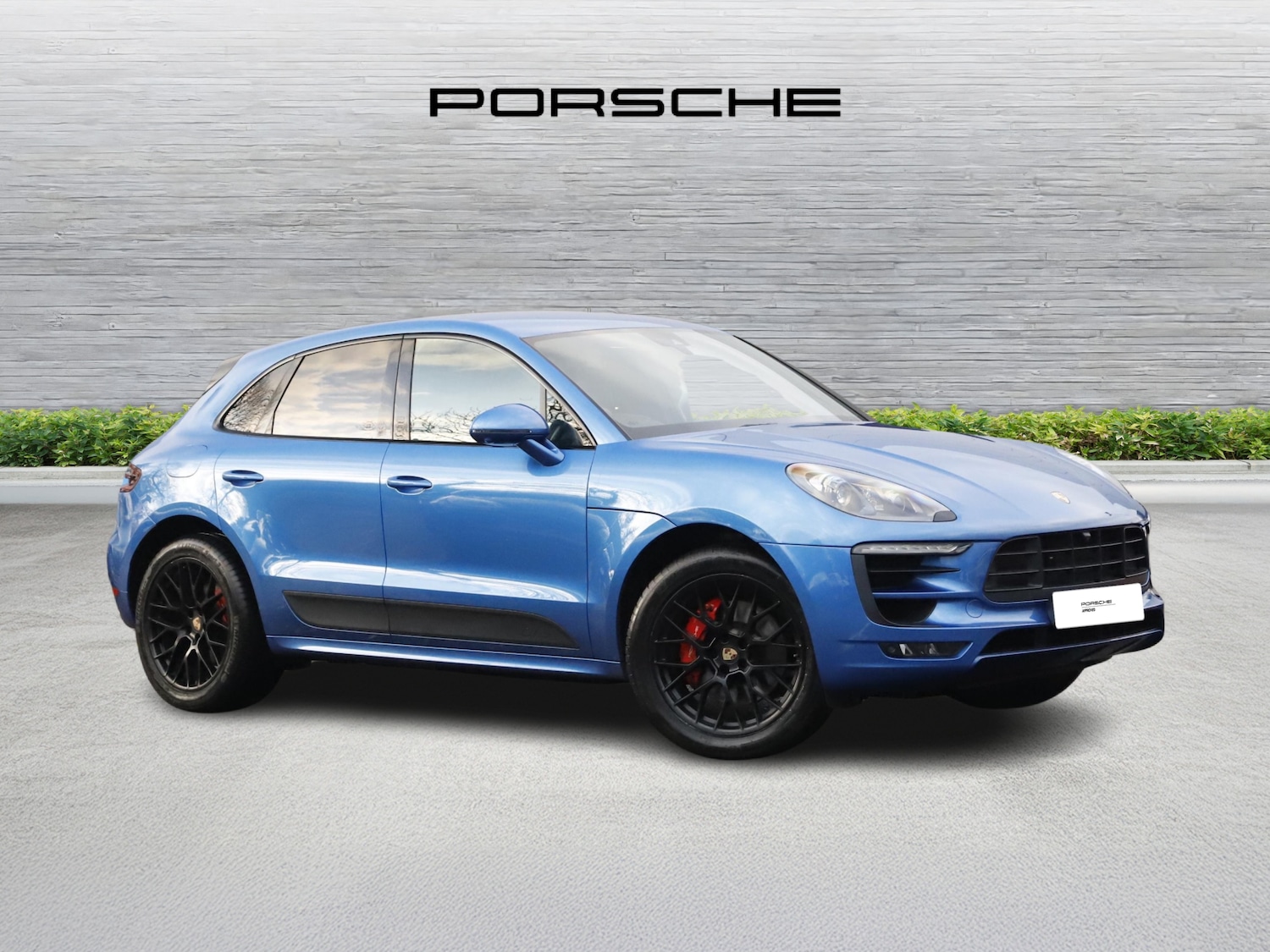 Used Porsche Macan 2018 for sale - 76508948: Photo 1