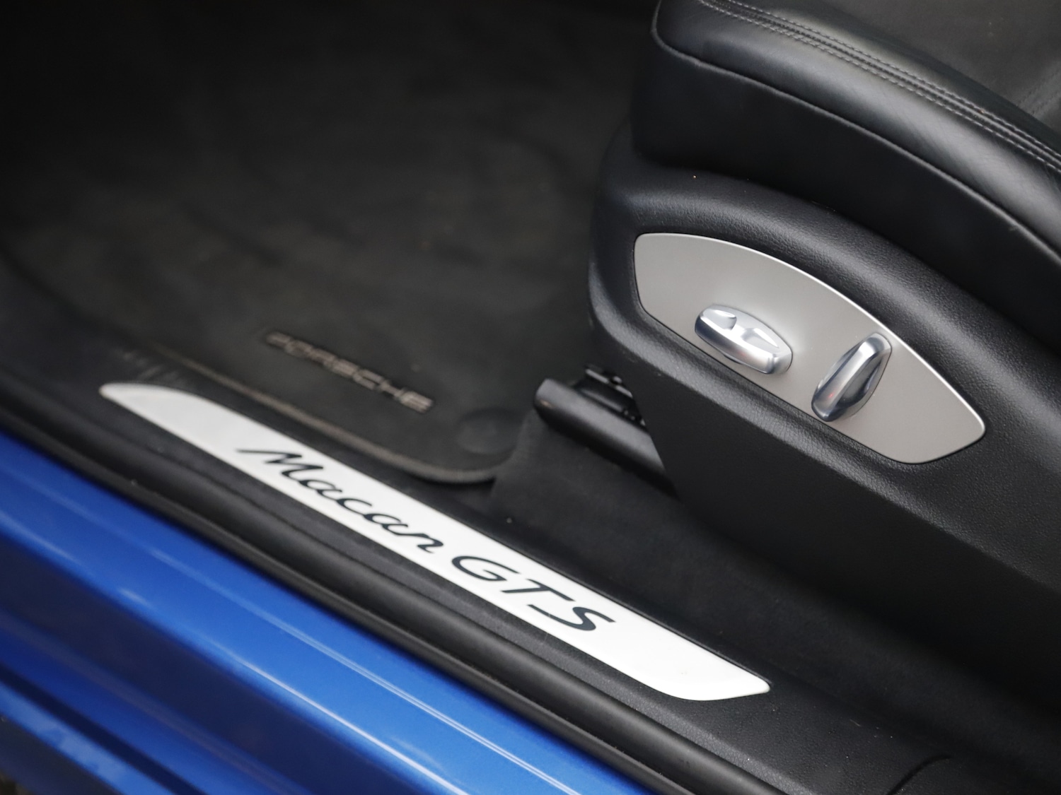 Used Porsche Macan 2018 for sale - 76508948: Photo 32