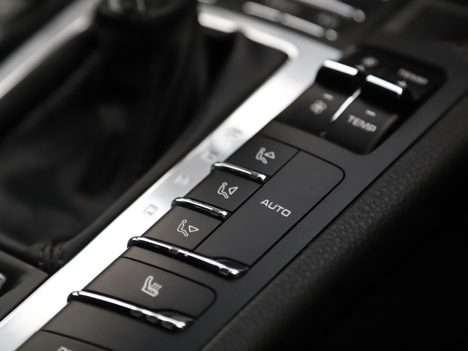 Used Porsche Macan 2018 for sale - 76508948: Photo 44