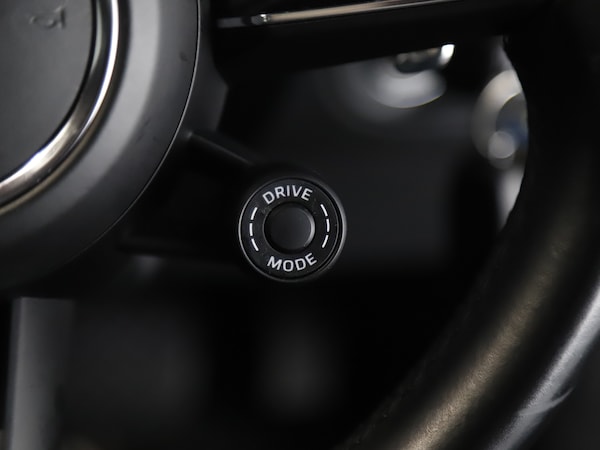 Used Porsche Macan 2021 for sale - 76266314: Photo 22