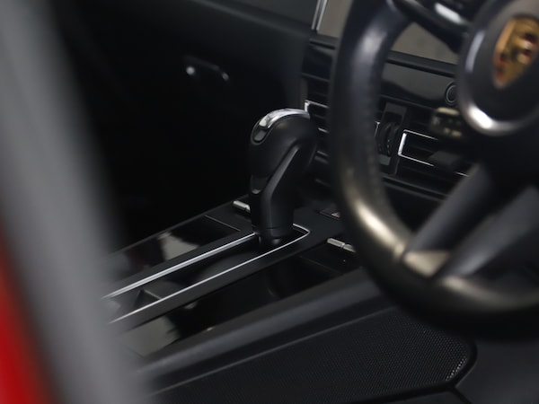 Used Porsche Macan 2021 for sale - 76266314: Photo 31