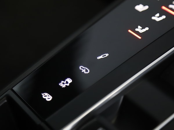 Used Porsche Macan 2021 for sale - 76266314: Photo 39