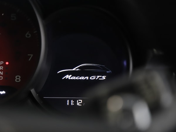 Used Porsche Macan 2021 for sale - 76266314: Photo 40