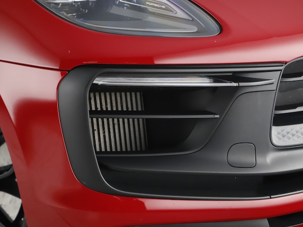 Used Porsche Macan 2021 for sale - 76266314: Photo 9