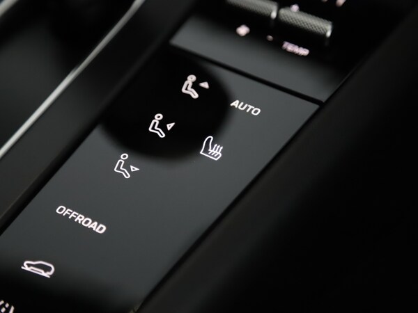 Used Porsche Macan 2024 for sale - 76255691: Photo 18