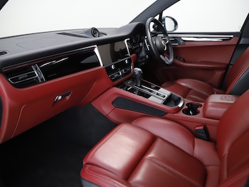 Used Porsche Macan 2023 for sale - 77436363: Photo