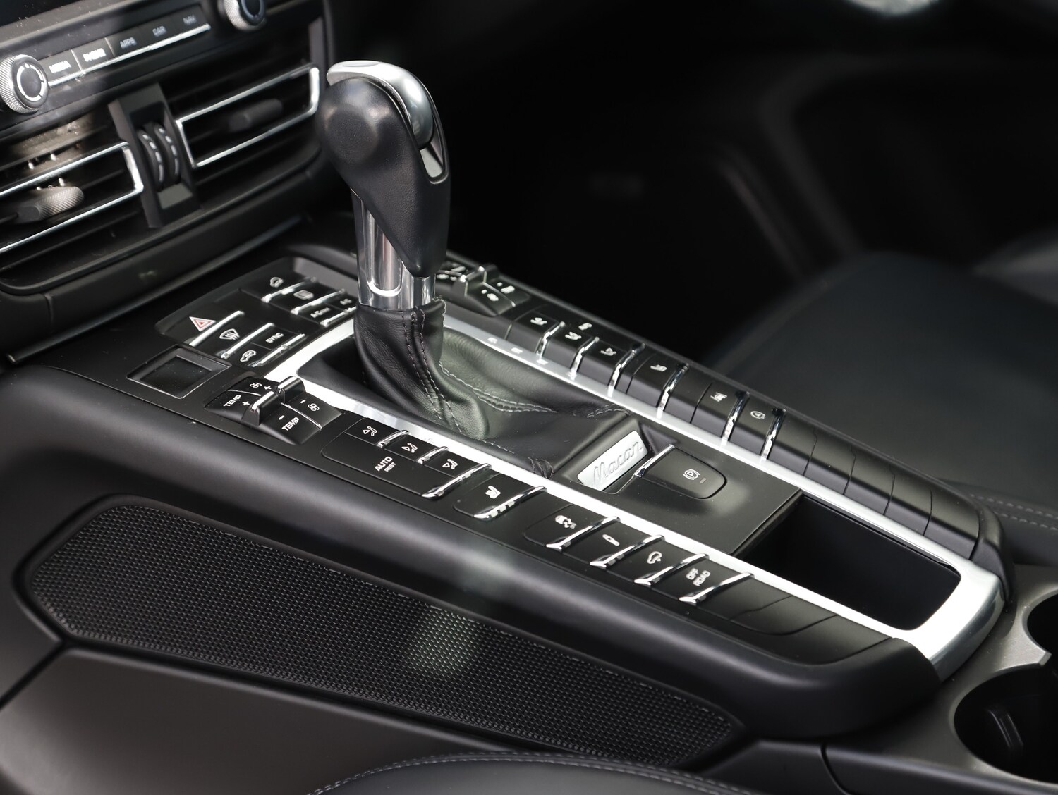 Used Porsche Macan 2019 for sale - 77719374: Photo 14