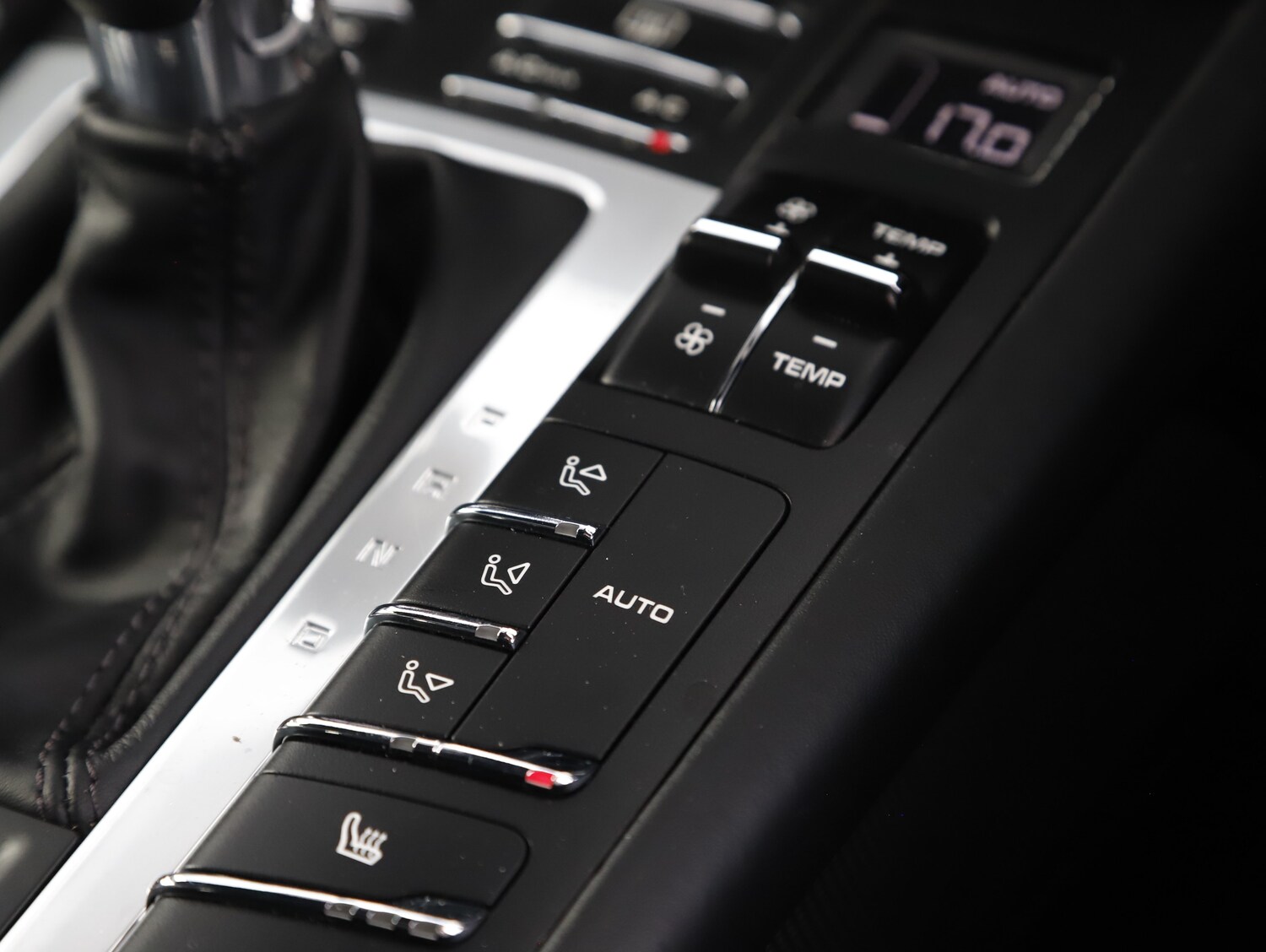 Used Porsche Macan 2019 for sale - 77719374: Photo 38