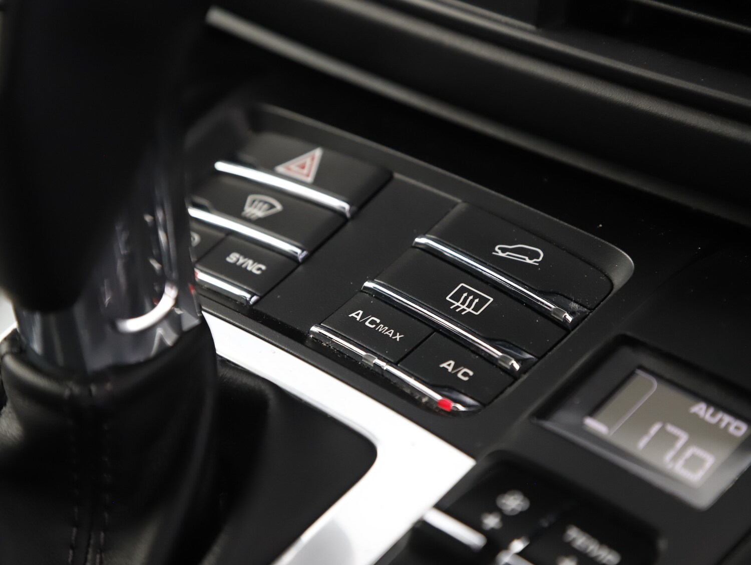 Used Porsche Macan 2019 for sale - 77719374: Photo 40