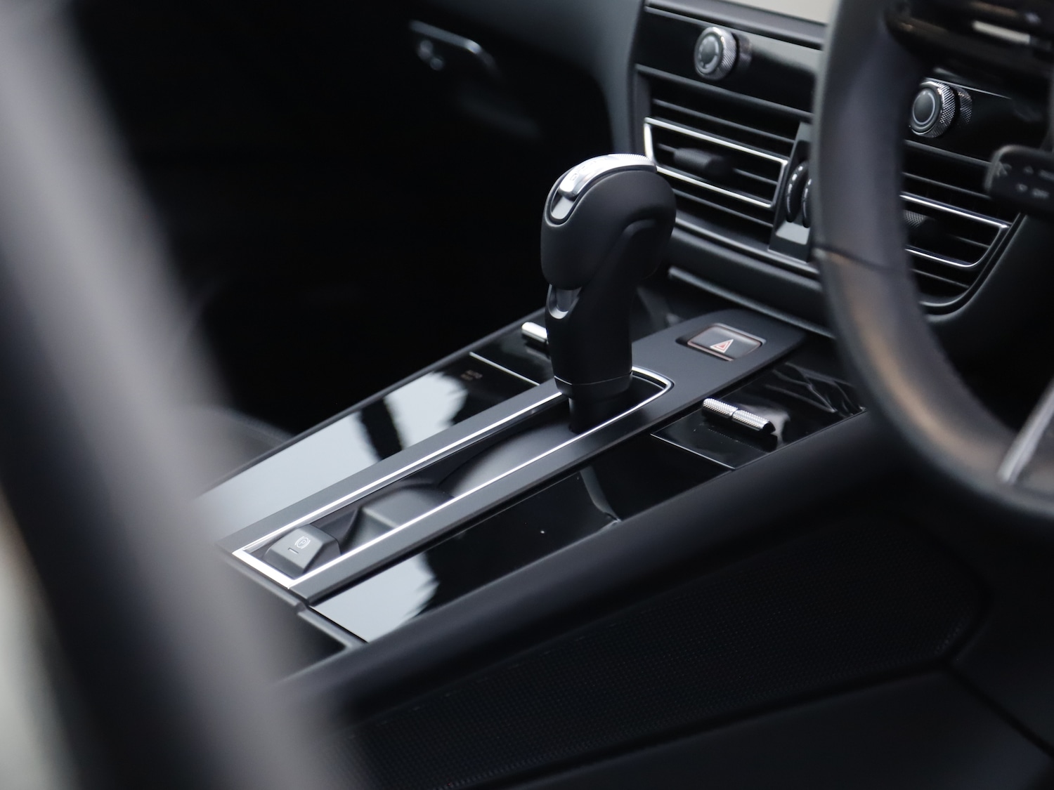 Used Porsche Macan 1969 for sale - 76798683: Photo 38