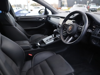 Used Porsche Macan 1969 for sale - 76798683: Photo