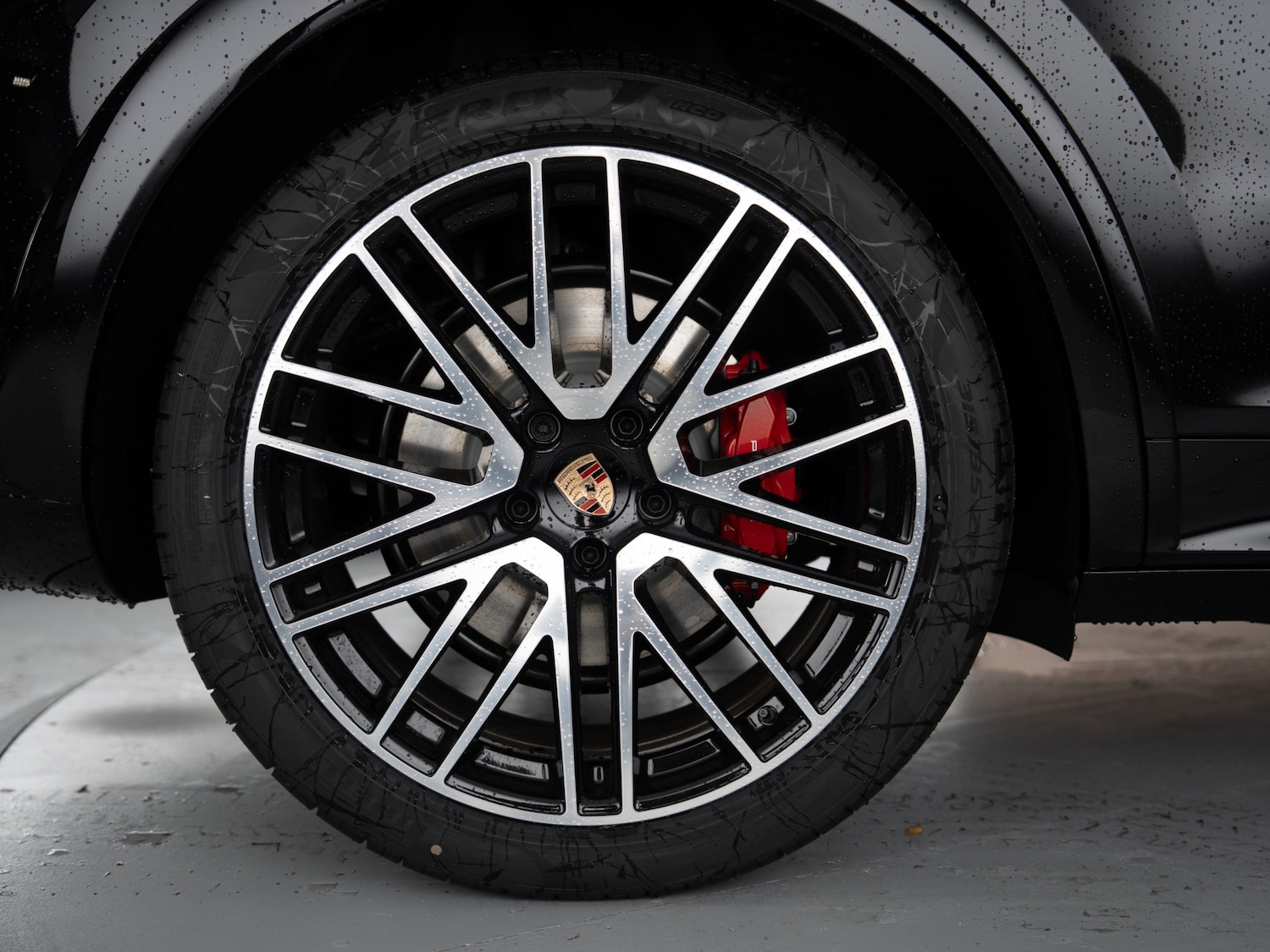 Used Porsche Cayenne 2025 for sale - 76481271: Photo 4