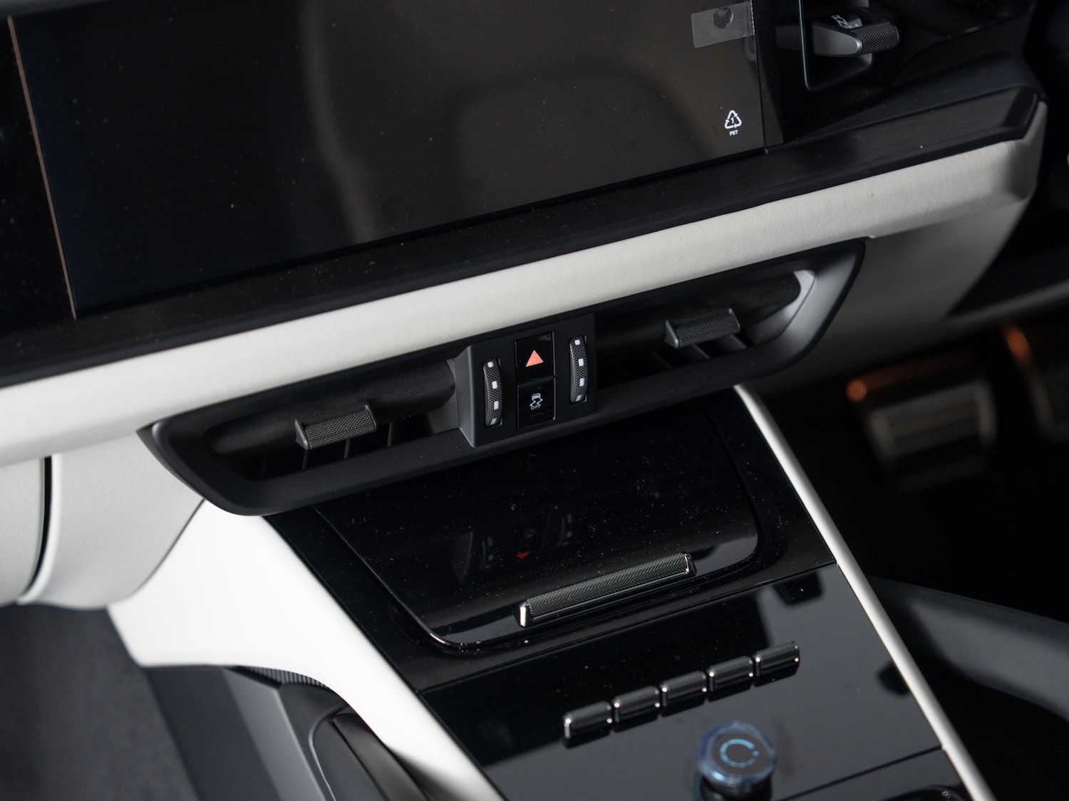 Used Porsche Cayenne 2025 for sale - 76481271: Photo 43