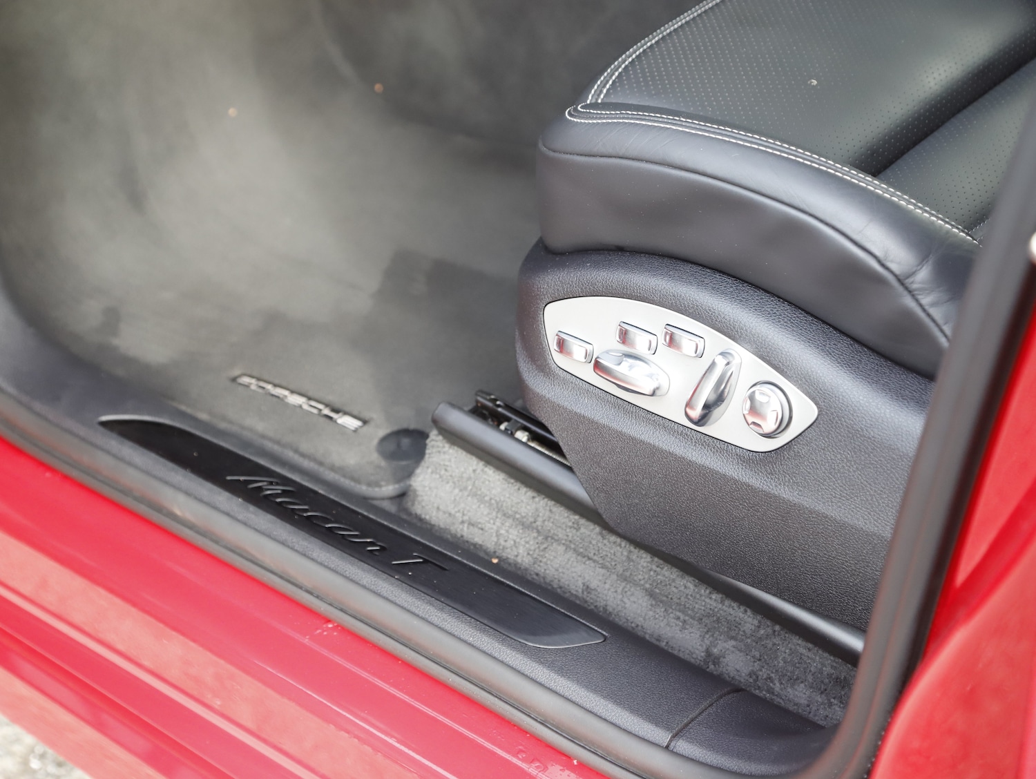 Used Porsche Macan 2022 for sale - 77608392: Photo 22